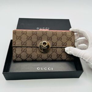 Gucci Long Gold Clasp Wallet